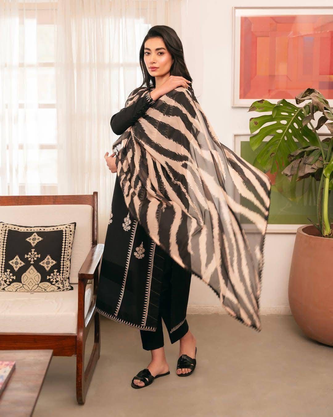 LAWN 3 PIECE EMBROIDERY 🪡 EID COLLECTION