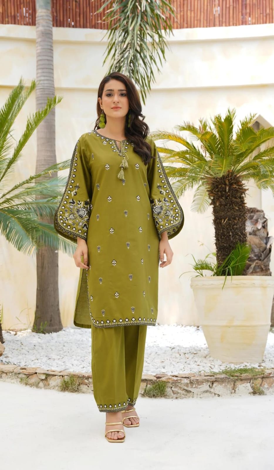 LAWN 3 PIECE EMBROIDERY 🪡 EID COLLECTION